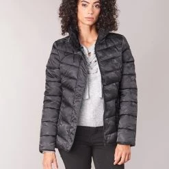 Vêtements Femme Doudounes Kaporal GLIT Noir -Manteaux Soldes Magasin 8036365 500 B