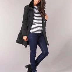 Vêtements Femme Manteaux Naf Naf BULODI Noir -Manteaux Soldes Magasin 8048526 500 C