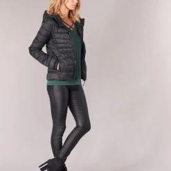 Vêtements Femme Doudounes Only ONLTAHOE Noir -Manteaux Soldes Magasin 8831147 500 C
