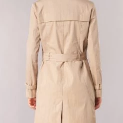 Vêtements Femme Manteaux Betty London JIVELU Beige 11 Vêtements Femme Manteaux Betty London JIVELU Beige -Manteaux Soldes Magasin 8836679 500 E