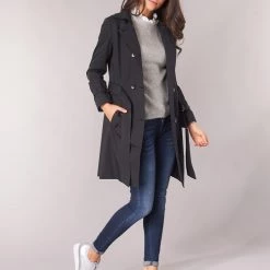 Vêtements Femme Manteaux Betty London JIVELU Noir 9 Vêtements Femme Manteaux Betty London JIVELU Noir -Manteaux Soldes Magasin 8836680 500 C