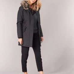 Vêtements Femme Parkas Only ONLKATY Noir -Manteaux Soldes Magasin 9467080 500 C